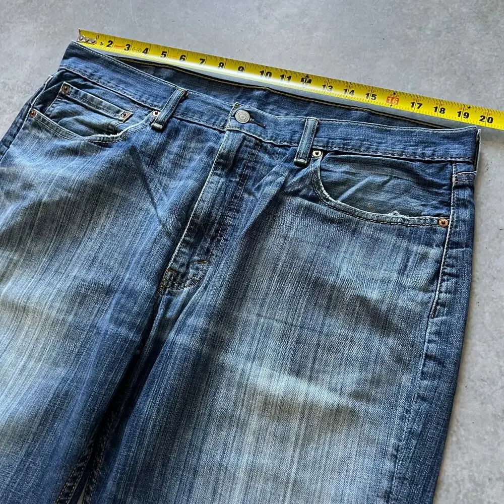 Levi's 514 Relaxed Straight Men's Size 38x30 Blue Loose Denim Jeans